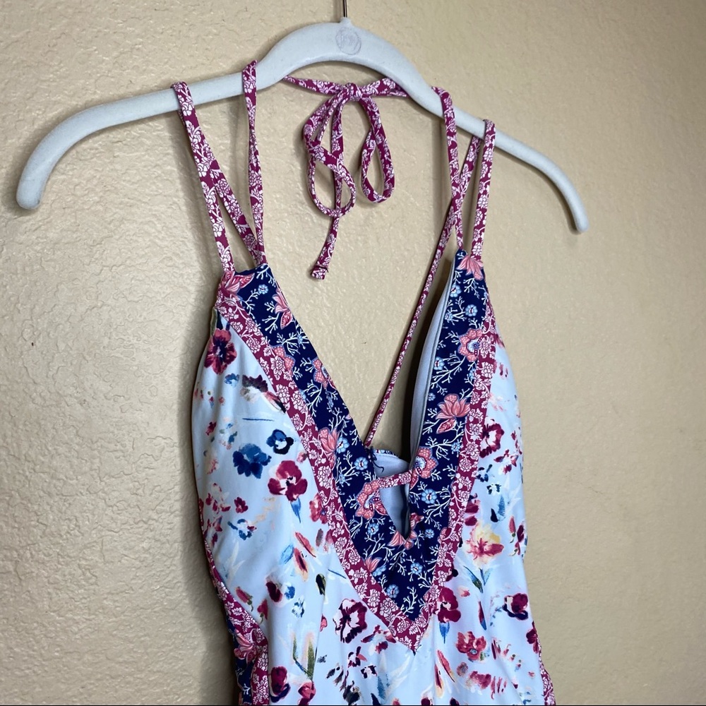 Lucky Brand Floral Plunge One Piece Size Medium - Picture 9 of 14